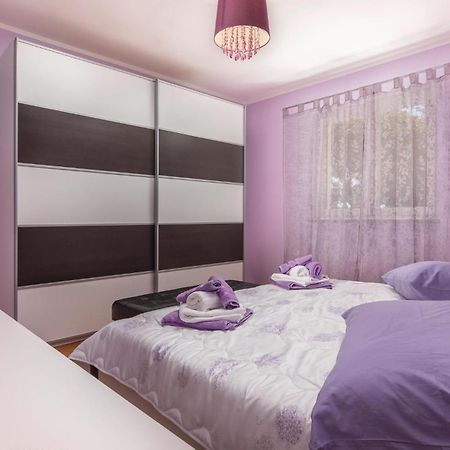 Amazing Apartment In Rabac With Wifi Raša Kültér fotó